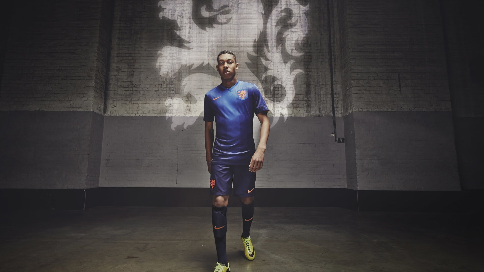 开云在线赛事平台-天渊之间，梅德韦杰夫的红土破壁与硬地卫冕