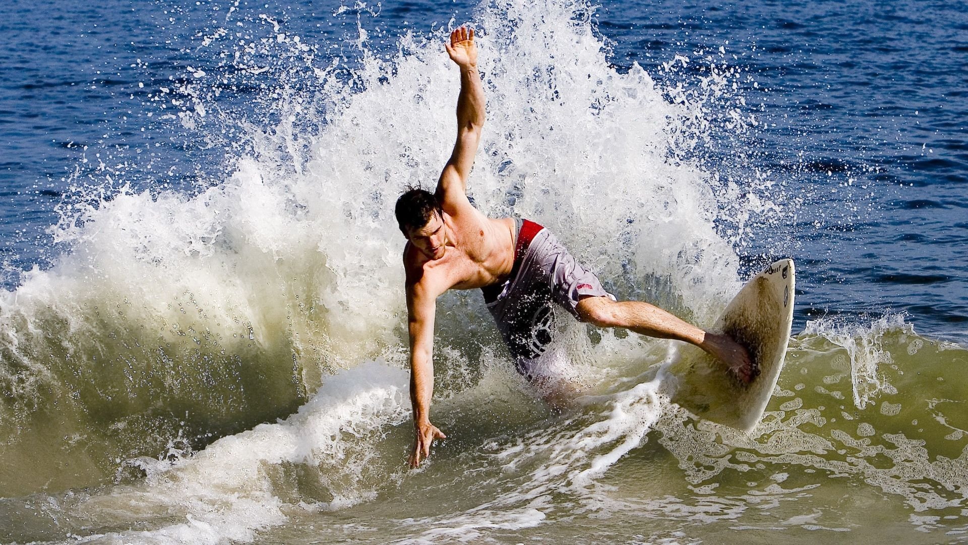 开云网页版-您的直觉可能是,这不可能,葡萄牙和法国的足球赛,关键人物怎么会是乒乓球运动员林高远?